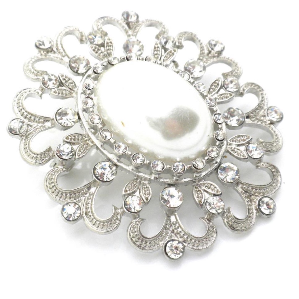 Pearl Crystal Brooch 20$